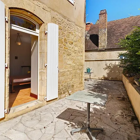 Louis 1 Avec Terrasse